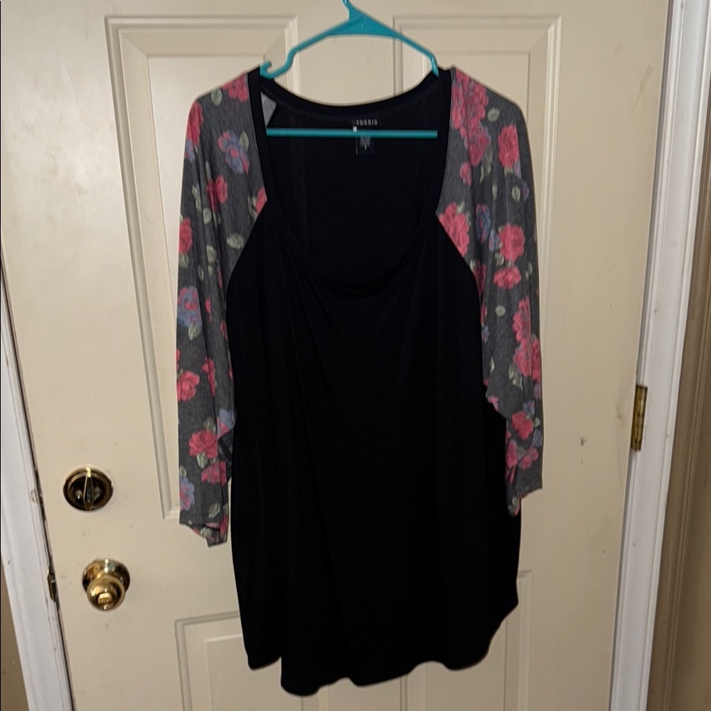 Torrid Black and Pink Graphic Tunic with 3/4 Sleeves
